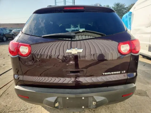 2010 CHEVROLET TRAVERSE LS  