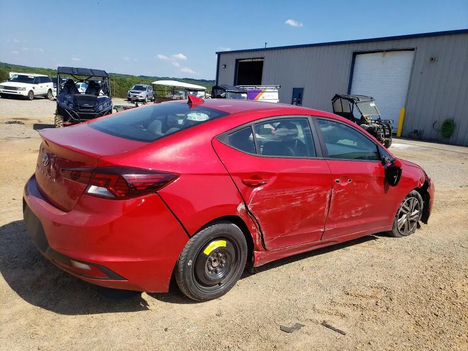 2020 HYUNDAI ELANTRA SEL  