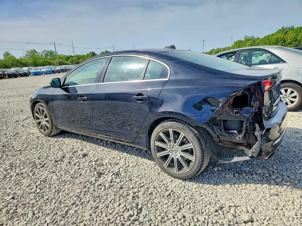 2018 VOLVO S60 PLATINUM  