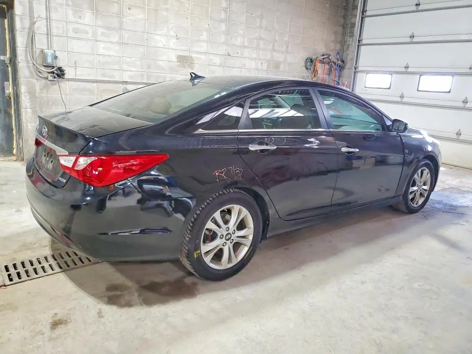 2011 HYUNDAI SONATA LIMITED  