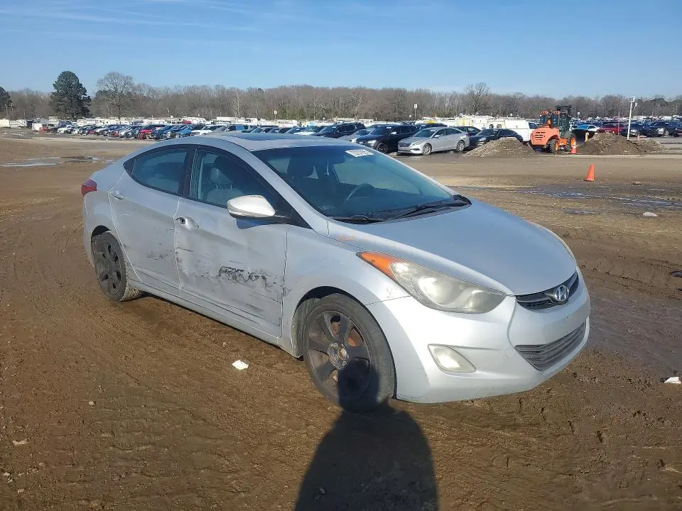 2011 HYUNDAI ELANTRA GLS  