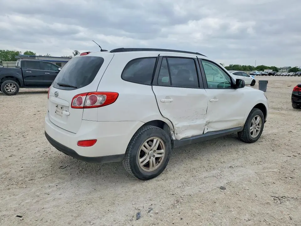 2012 HYUNDAI SANTA FE GLS  