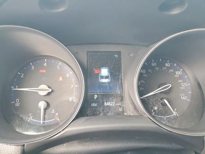 2021 TOYOTA C-HR XLE  