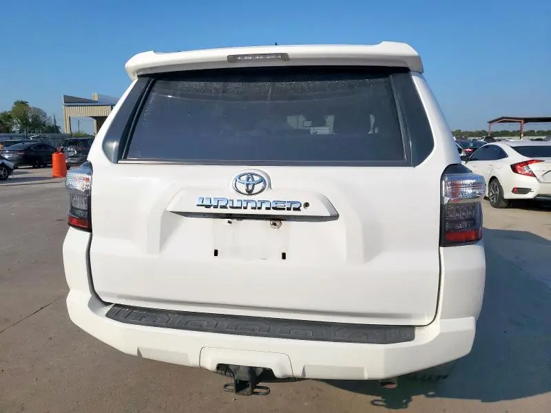 2016 TOYOTA 4RUNNER SR5  