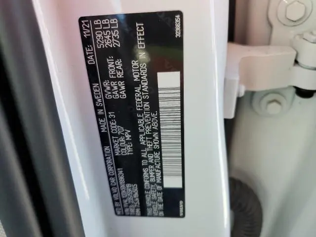 2022 VOLVO XC60 B5 MOMENTUM  