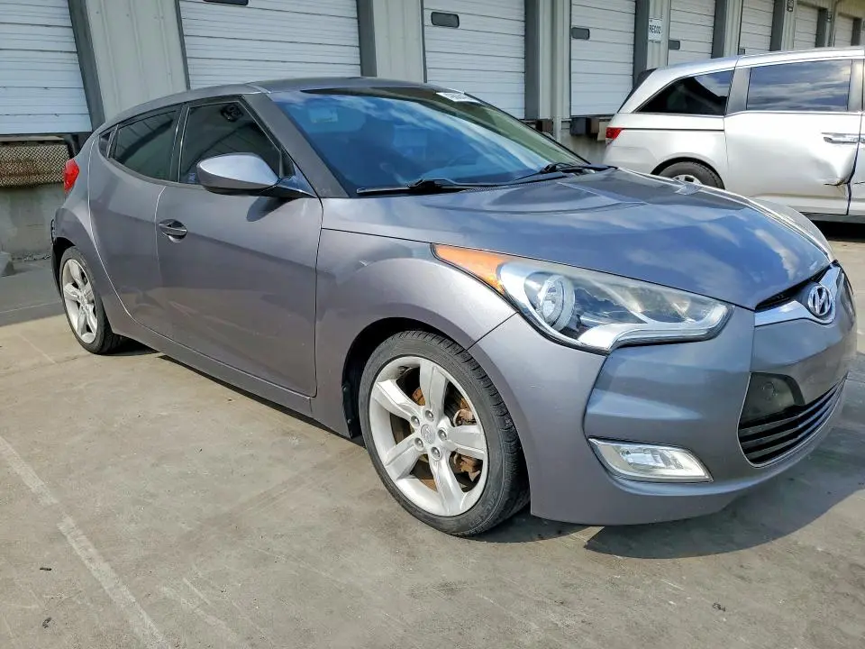 2014 HYUNDAI VELOSTER BASE  