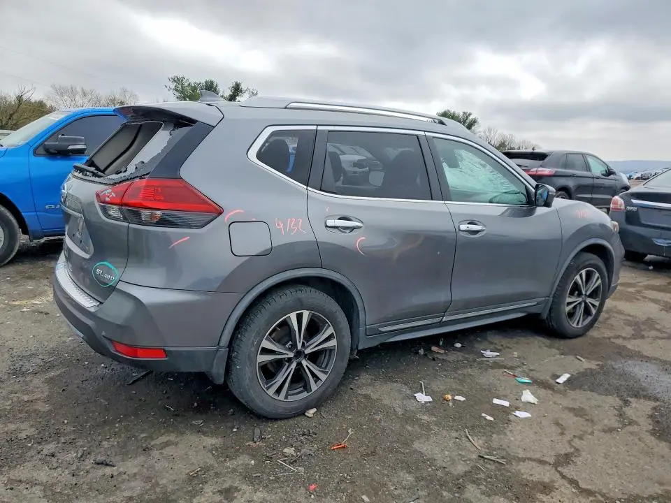 2018 NISSAN ROGUE SL  