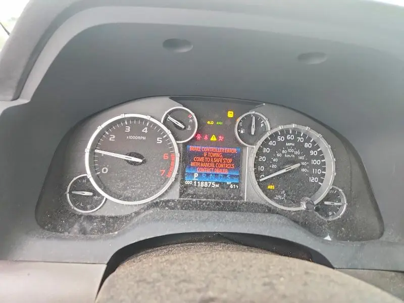 2017 TOYOTA TUNDRA SR5  