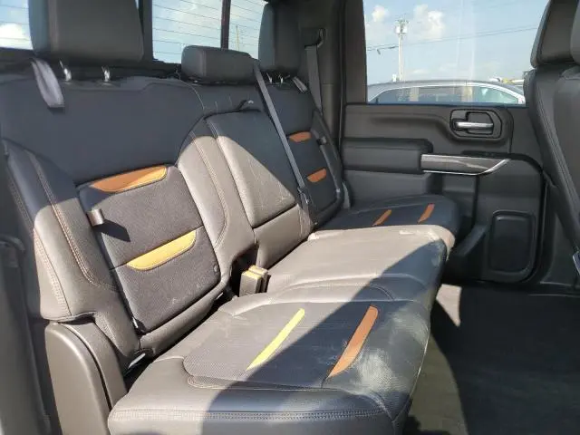 2022 GMC SIERRA K2500 AT4  