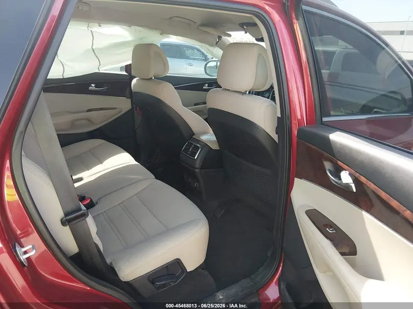2016 KIA SORENTO 2.4L LX