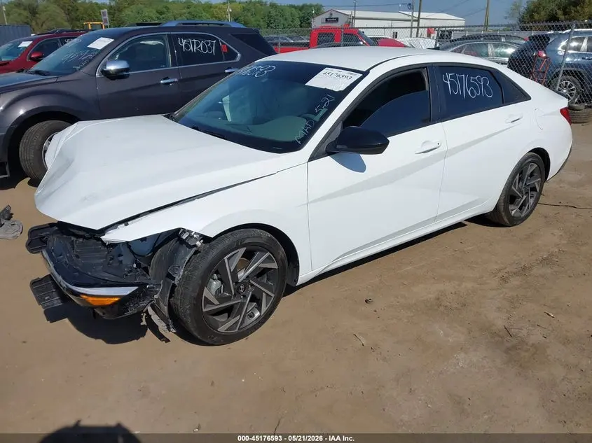 2025 HYUNDAI ELANTRA SEL SPORT