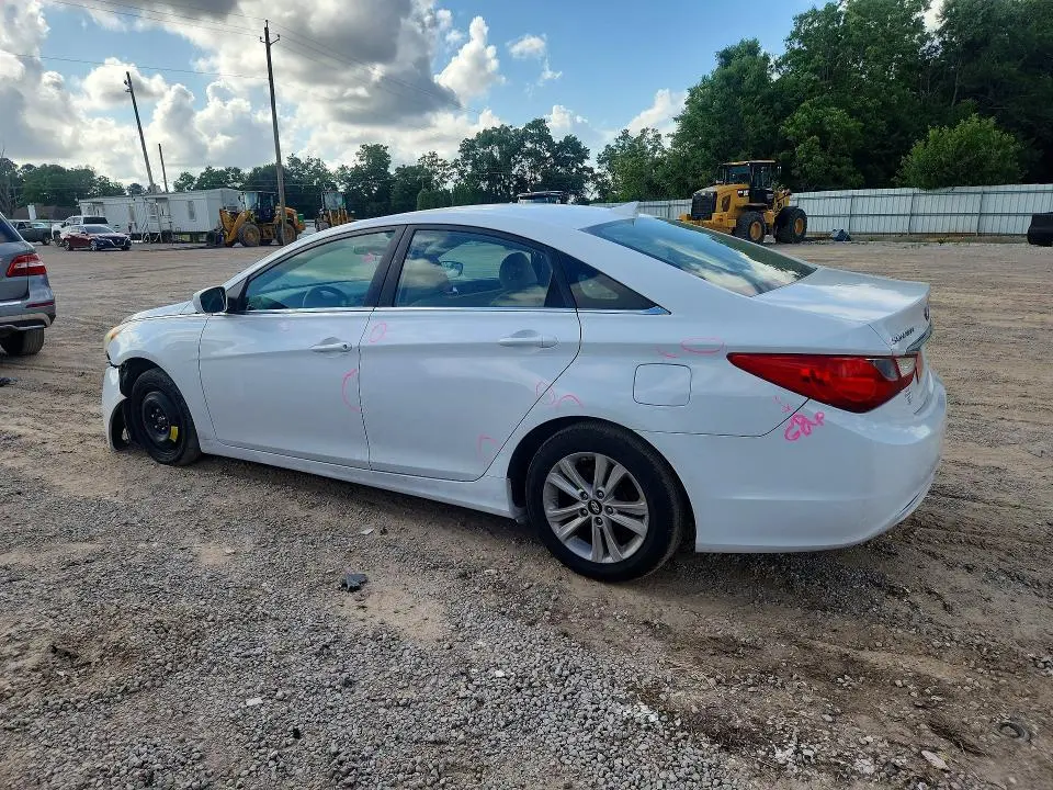 2013 HYUNDAI SONATA GLS  