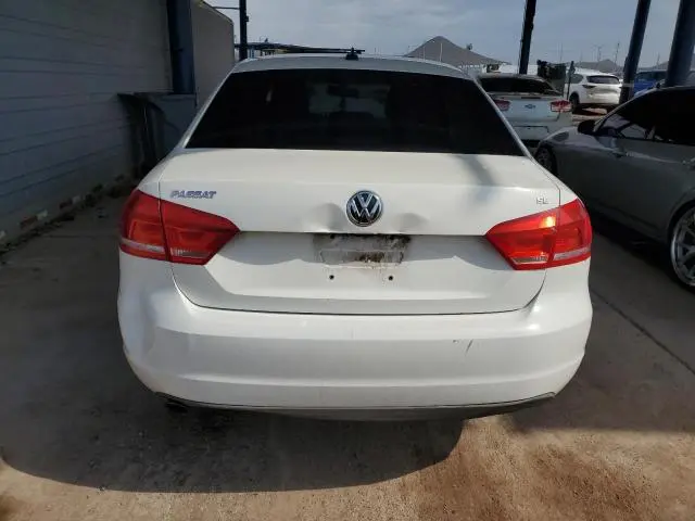 2013 VOLKSWAGEN PASSAT SE  