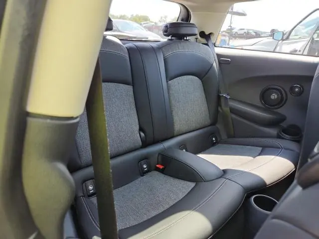 2022 MINI COOPER SE