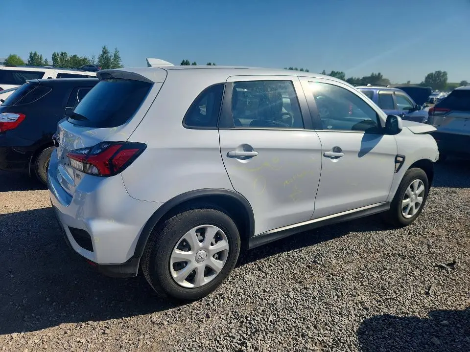 2024 MITSUBISHI RVR ES  