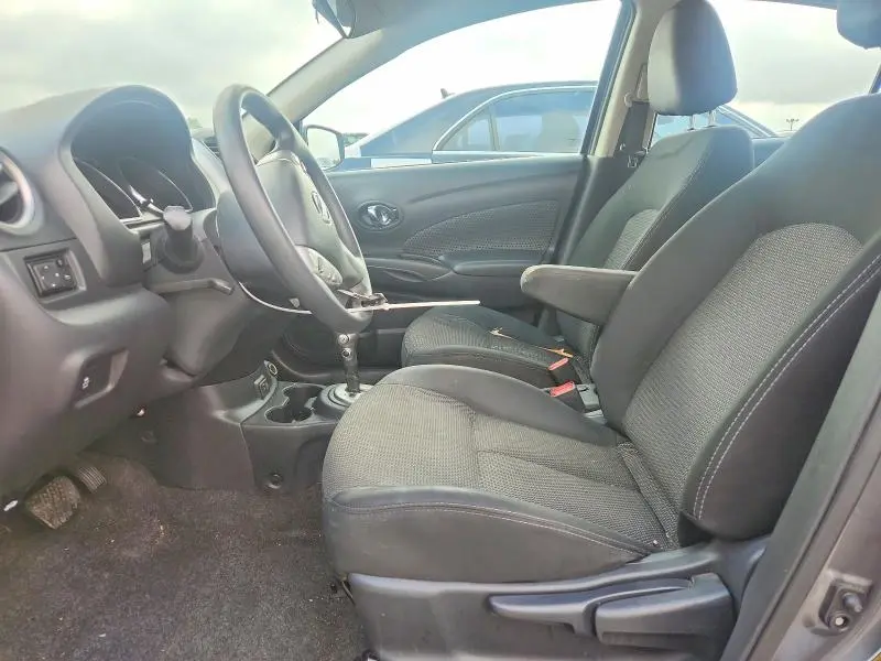 2019 NISSAN VERSA SV  