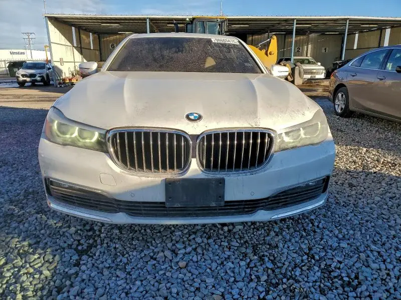2016 BMW 740 I  