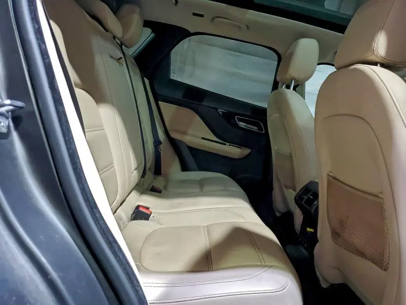 2020 JAGUAR F-PACE PRESTIGE  