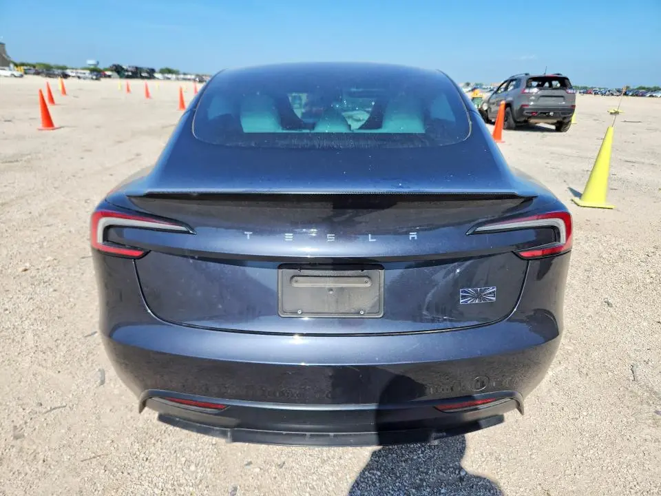 2025 TESLA MODEL 3   