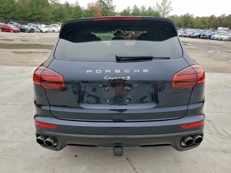 2017 PORSCHE CAYENNE S  