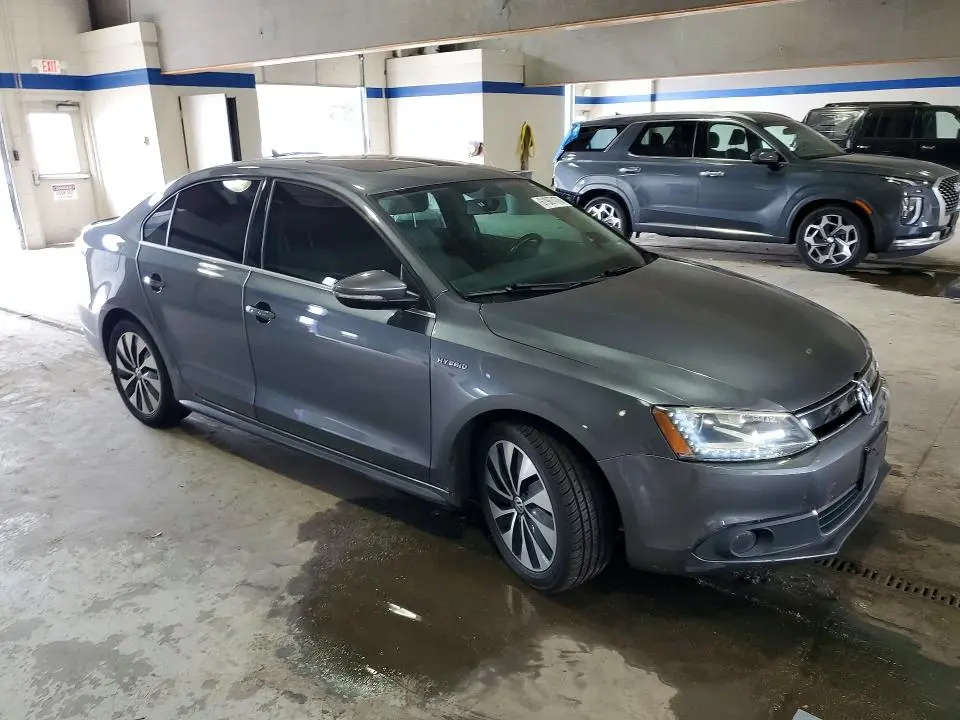 2013 VOLKSWAGEN JETTA HYBRID  
