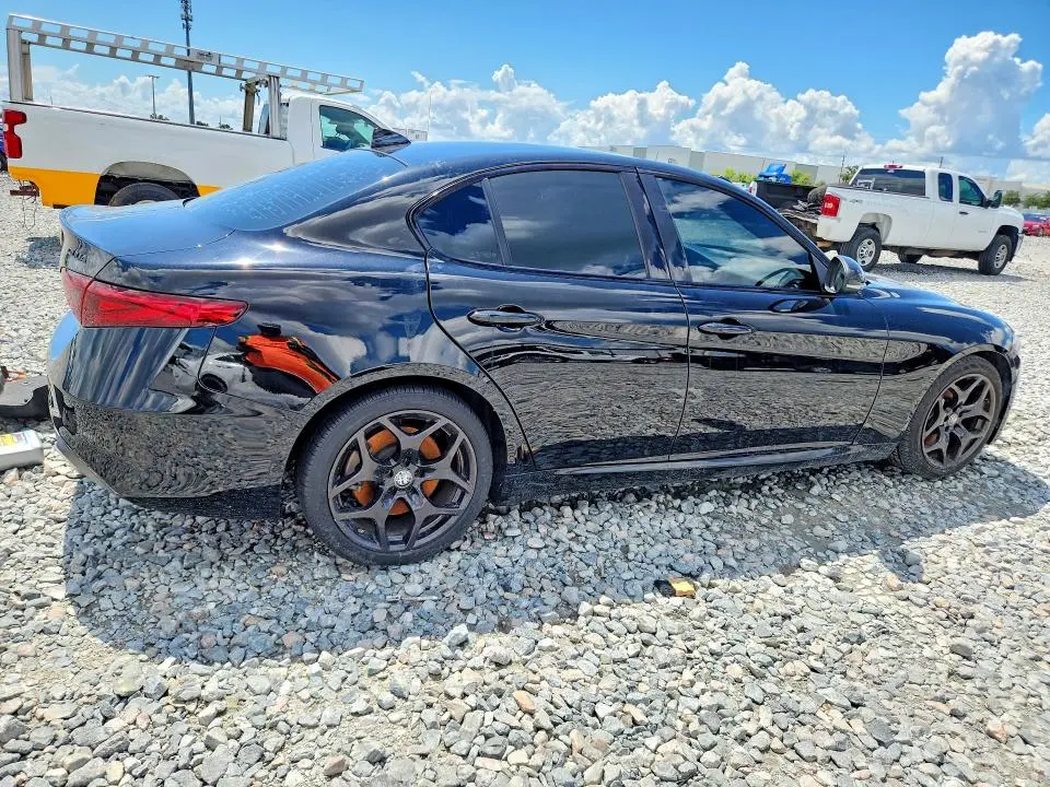 2021 ALFA ROMEO GIULIA SPORT  