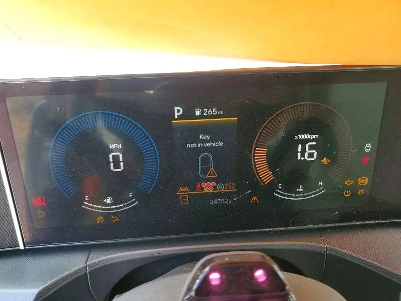2025 HYUNDAI SANTA FE SEL  