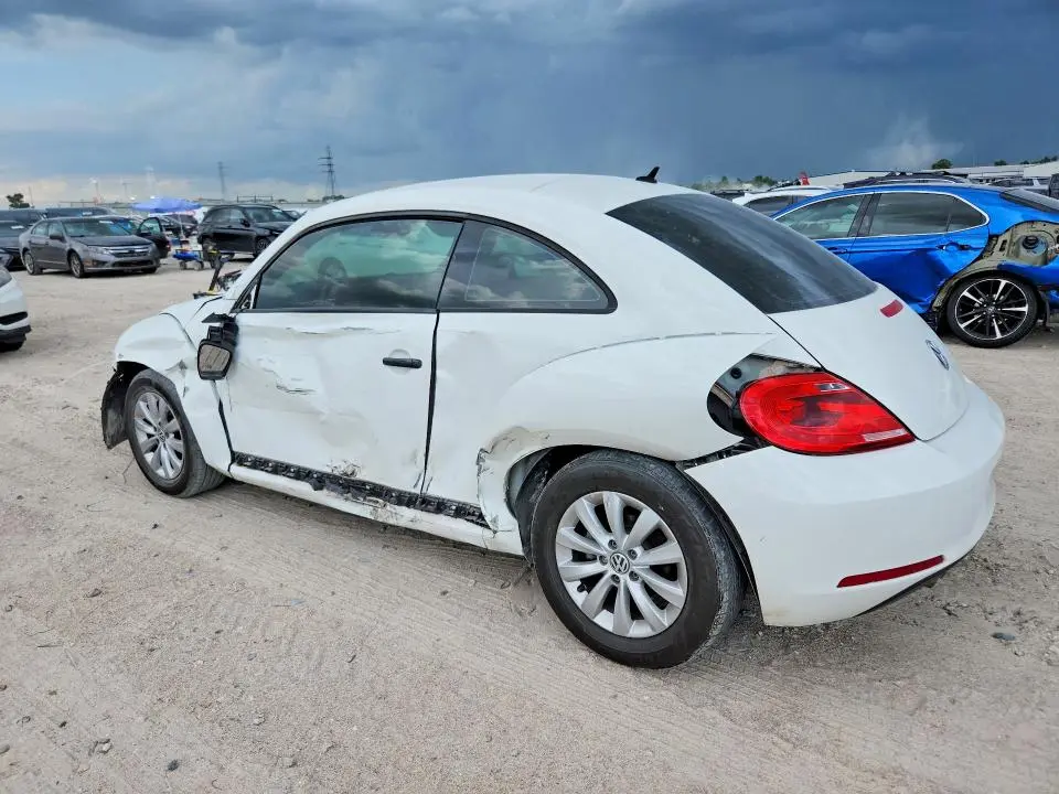 2013 VOLKSWAGEN BEETLE   