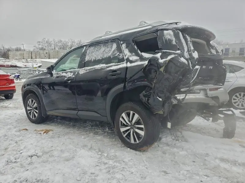 2023 NISSAN PATHFINDER SL  