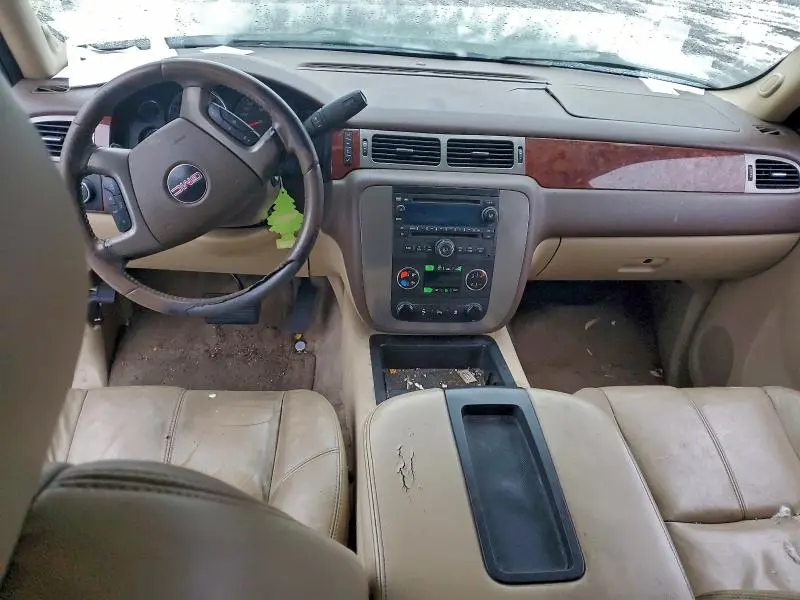 2010 GMC YUKON XL K1500 SLT  