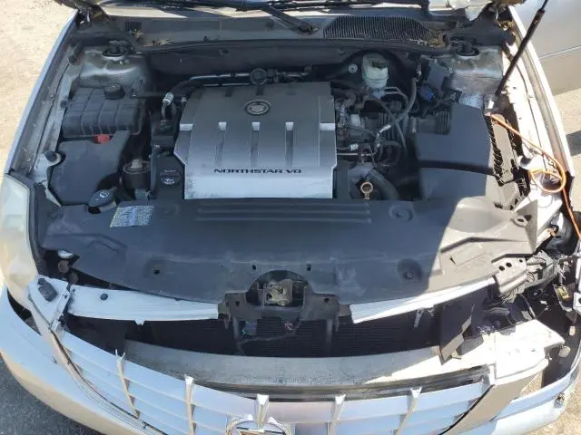 2010 CADILLAC DTS LUXURY COLLECTION  