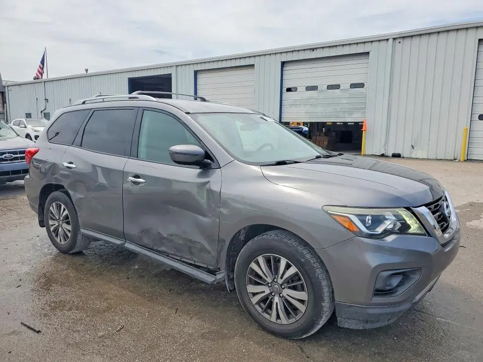 2017 NISSAN PATHFINDER S  