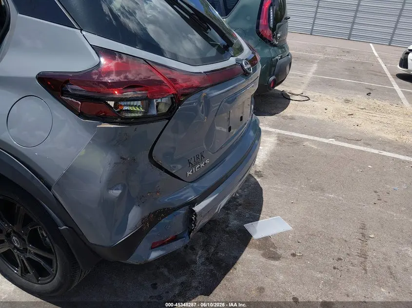 2023 NISSAN KICKS SR XTRONIC CVT