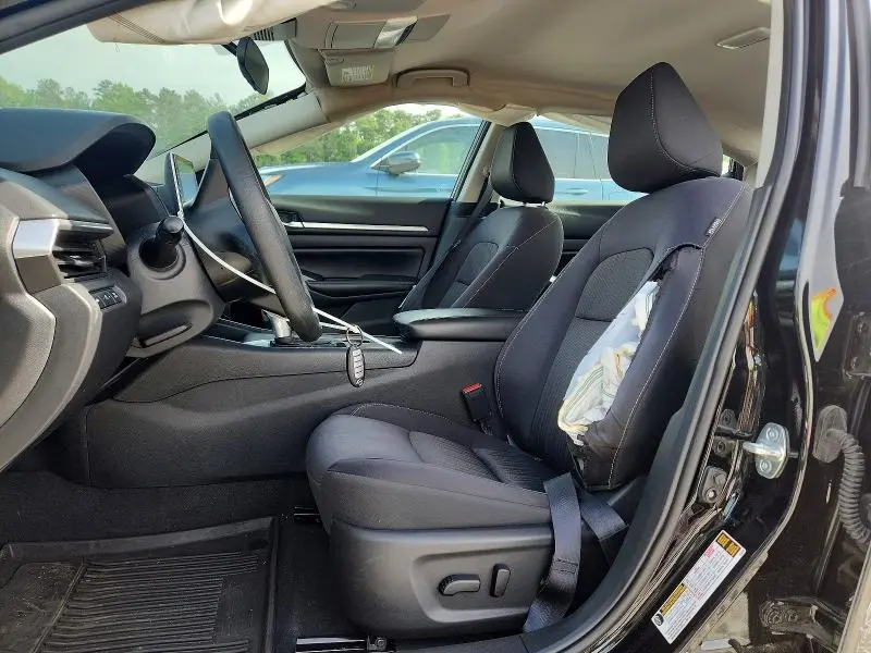 2022 NISSAN ALTIMA SV  