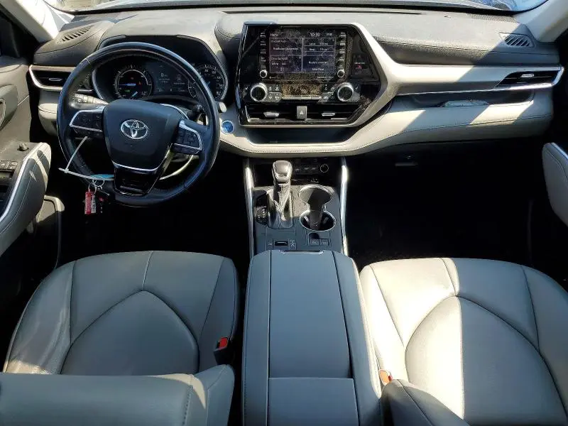 2020 TOYOTA HIGHLANDER HYBRID XLE  