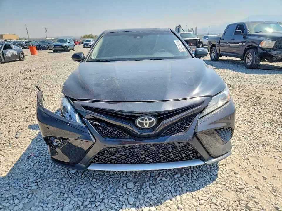 2018 TOYOTA CAMRY XSE  