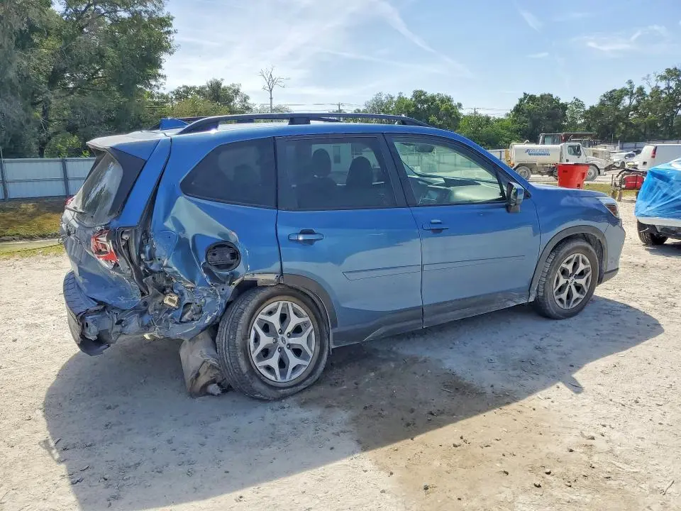 2021 SUBARU FORESTER PREMIUM  