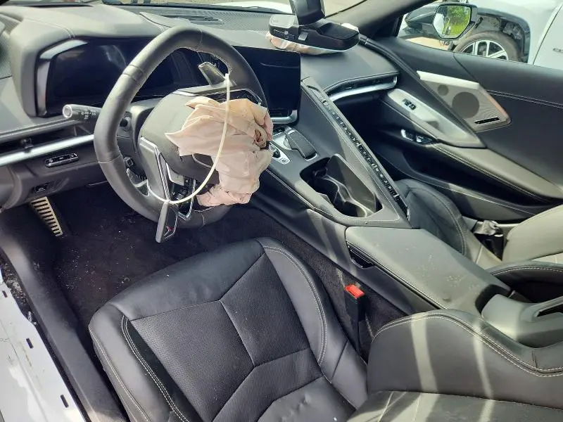 2024 CHEVROLET CORVETTE STINGRAY 2LT  