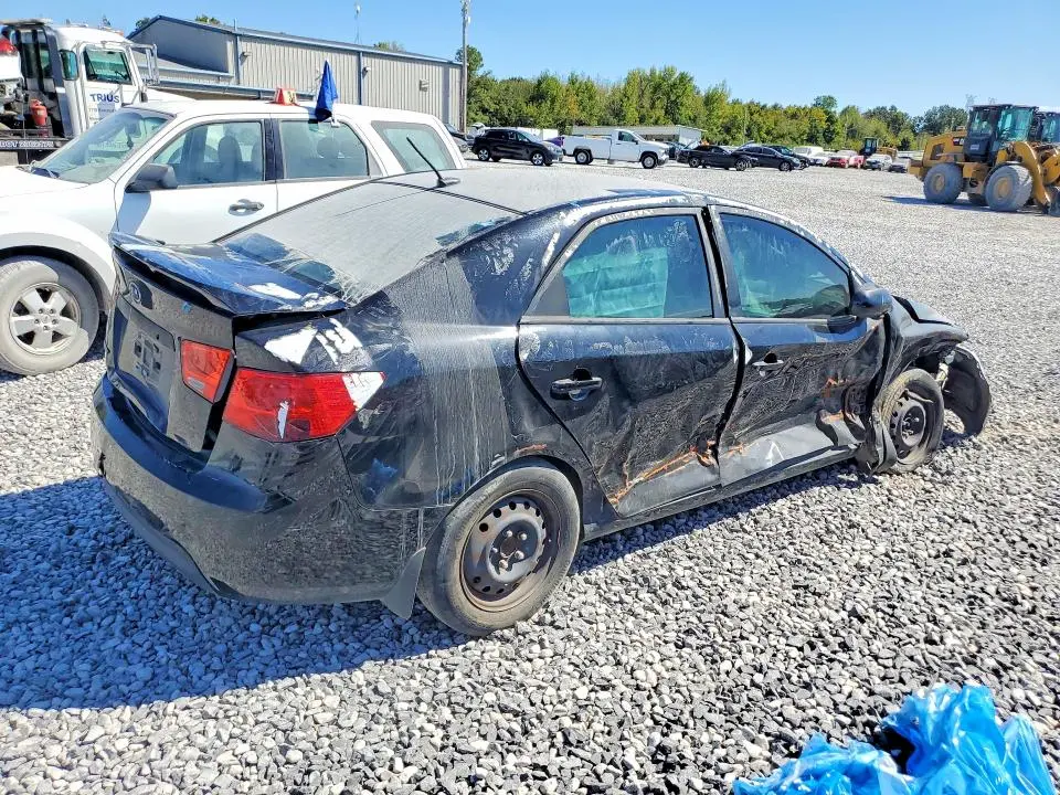 2013 KIA FORTE LX  