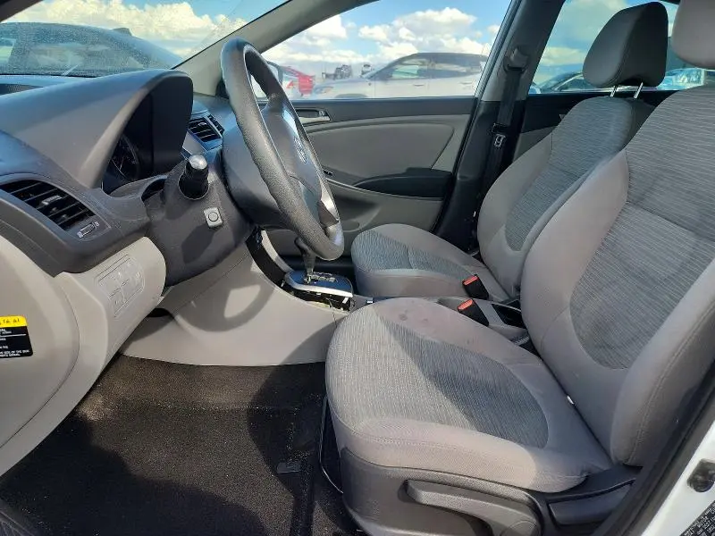 2015 HYUNDAI ACCENT GLS  