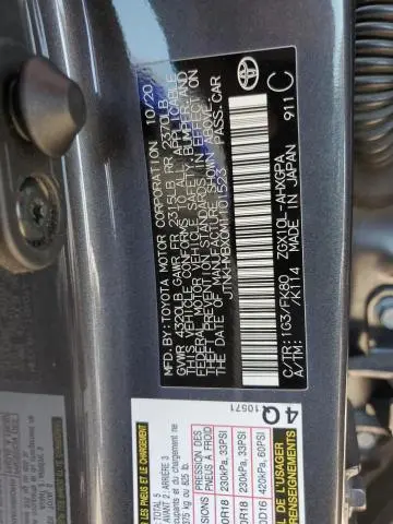 2021 TOYOTA C-HR XLE