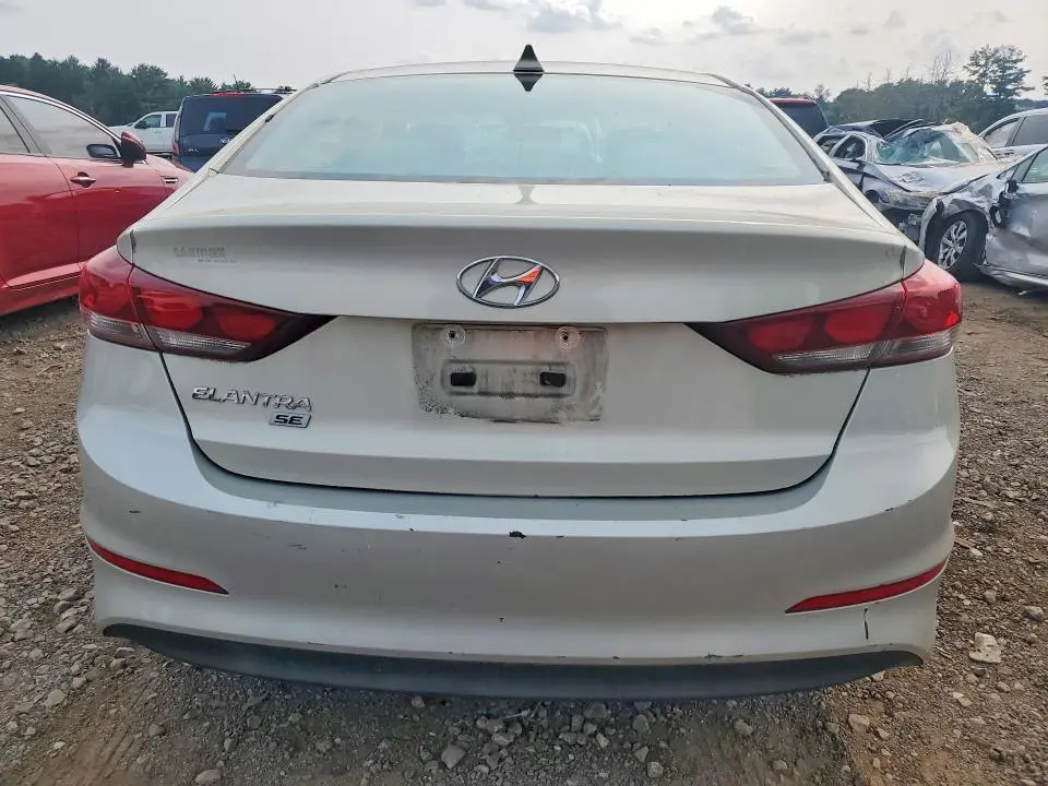 2017 HYUNDAI ELANTRA SE  