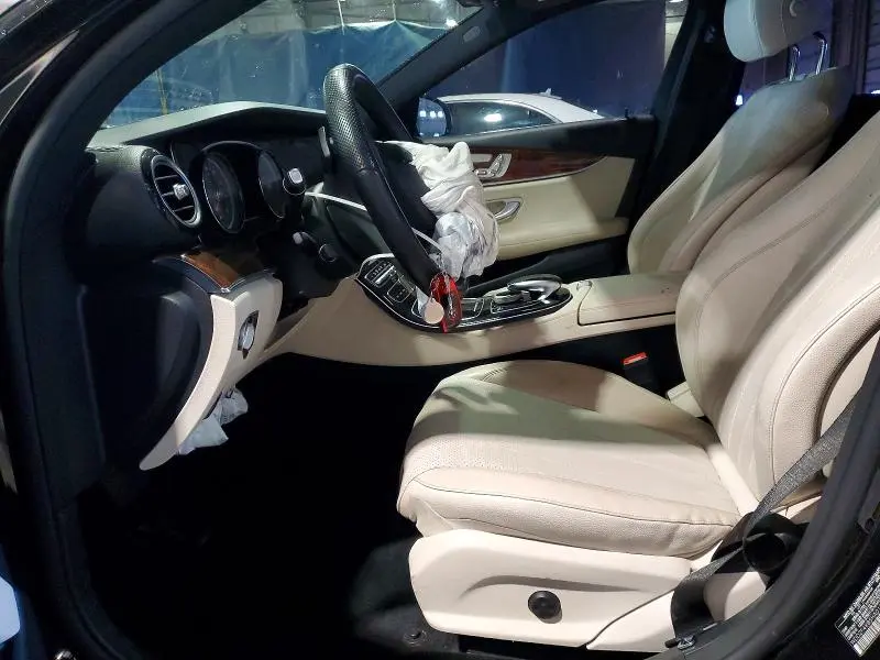 2017 MERCEDES-BENZ E 300 4MATIC  