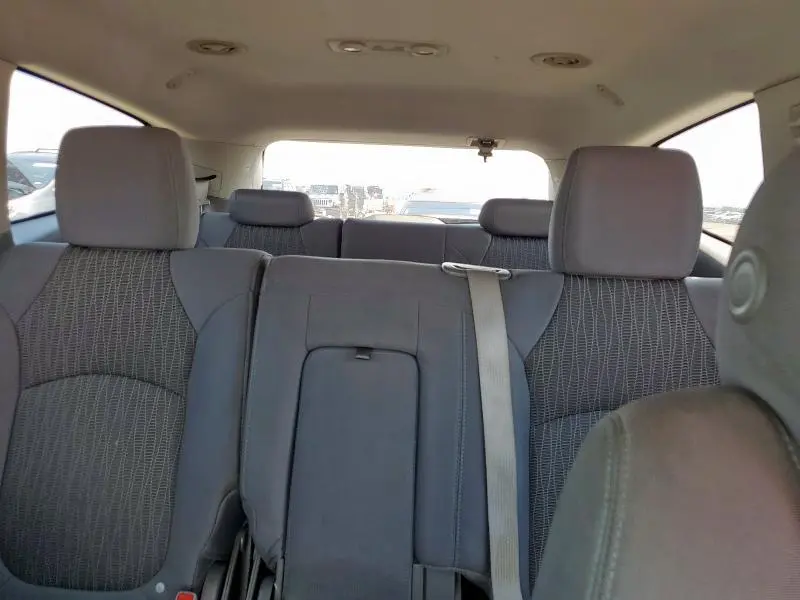 2014 CHEVROLET TRAVERSE LS  