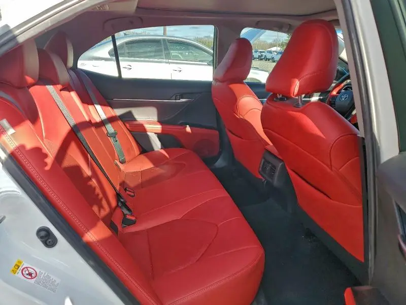 2018 TOYOTA CAMRY XSE  