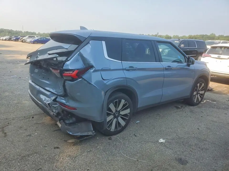 2025 MITSUBISHI OUTLANDER SE  