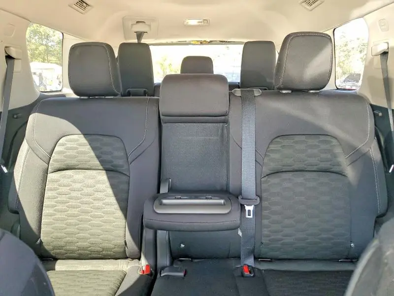2023 NISSAN PATHFINDER SV  
