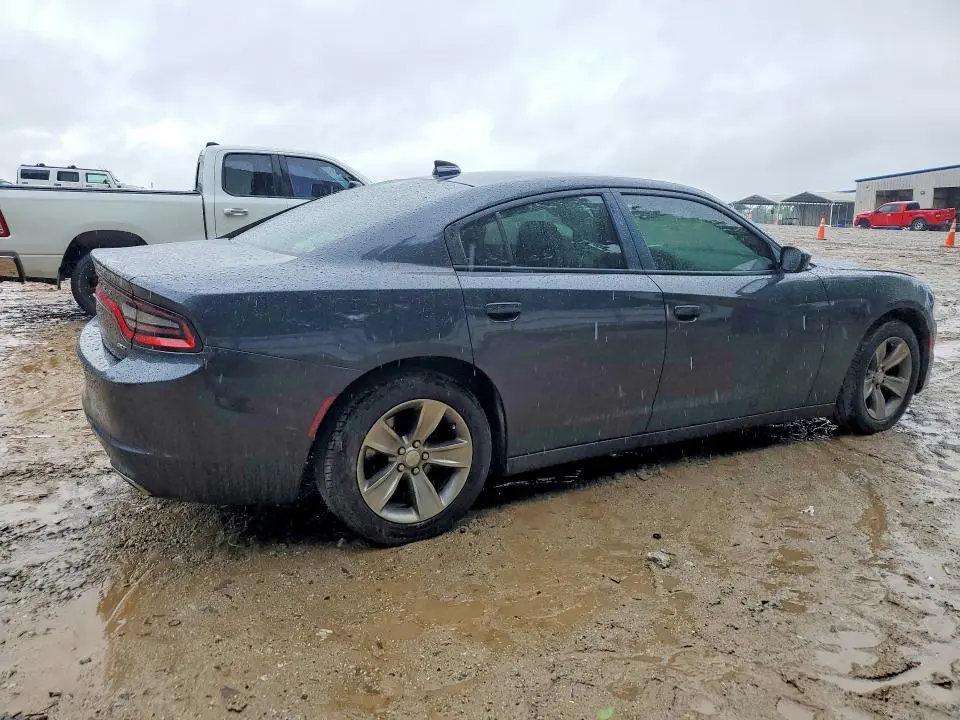 2016 DODGE CHARGER SXT  
