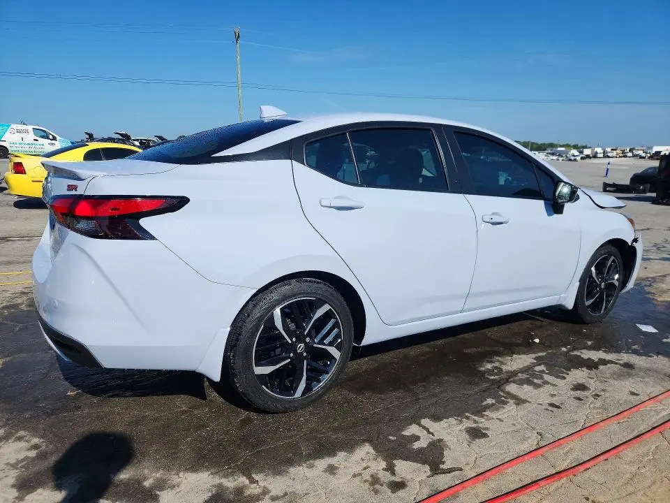 2025 NISSAN VERSA SR  