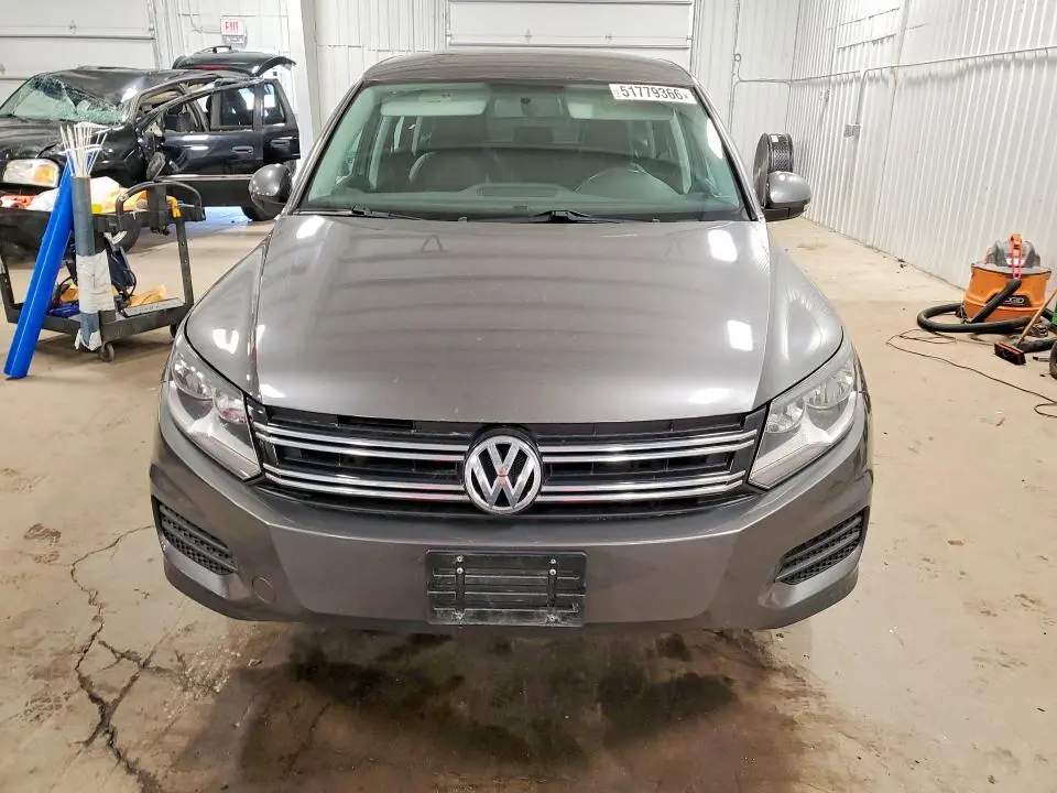 2014 VOLKSWAGEN TIGUAN S  